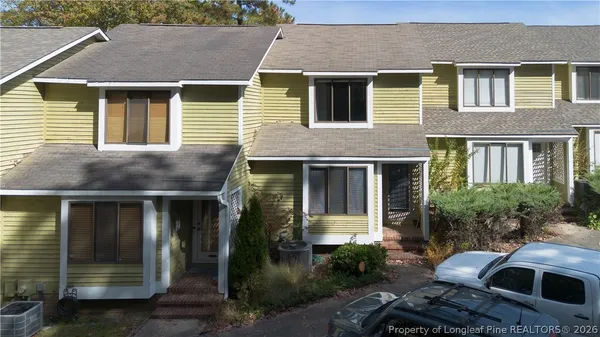a front view of house with yard
