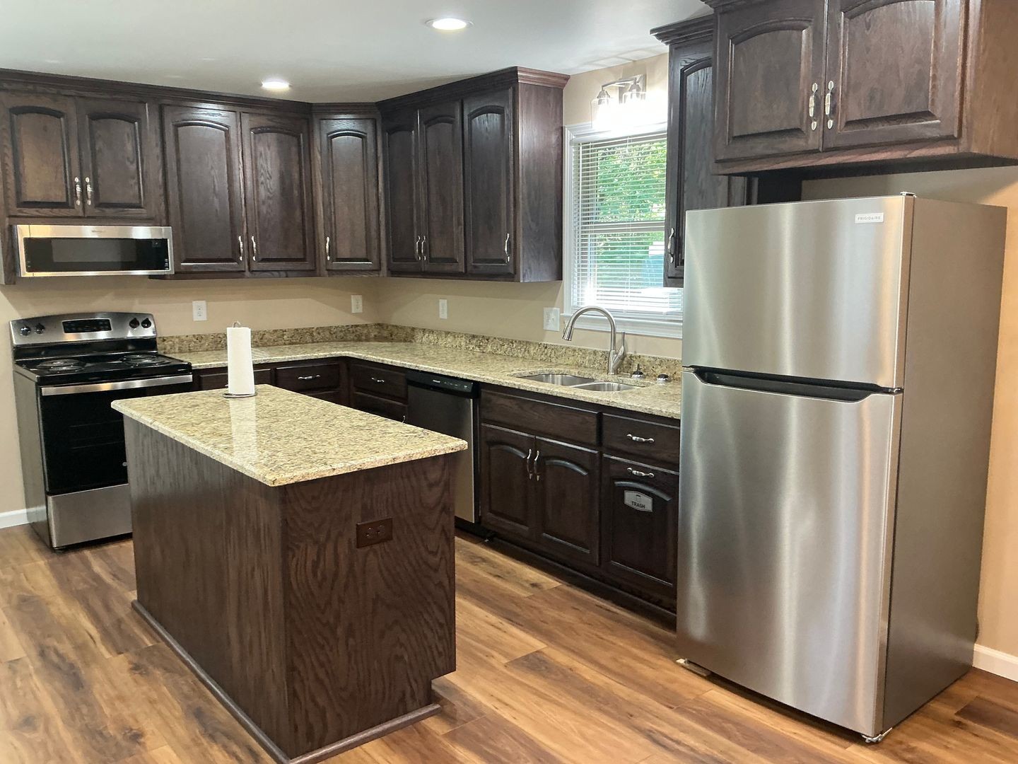 275 Attaway Road Clarksville, TN 37040 - Photo 5 of 17