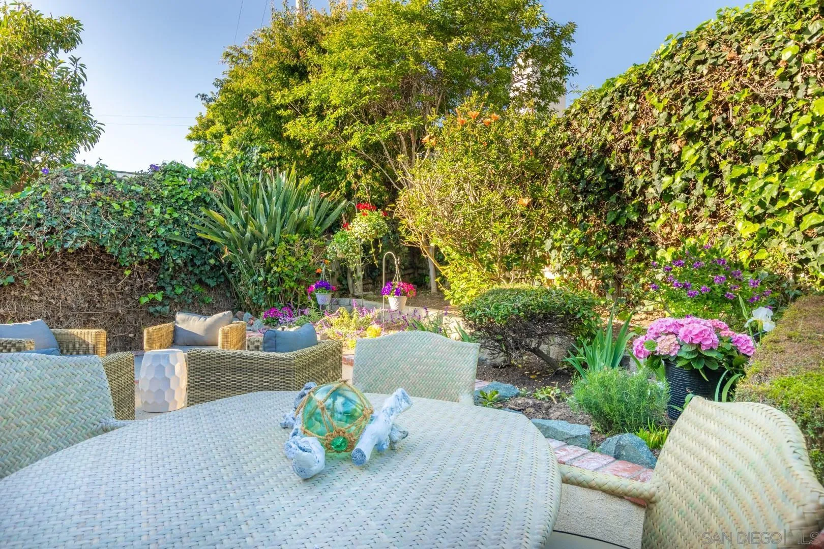 1041 Temple Terrace Laguna Beach, CA 92651 - Photo 2 of 43 a view of a table and chairs in patio