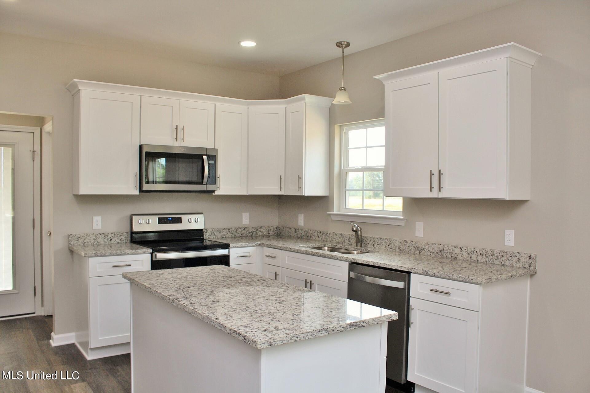 107 Parker Road Lucedale, MS 39452 - Photo 8 of 20 8