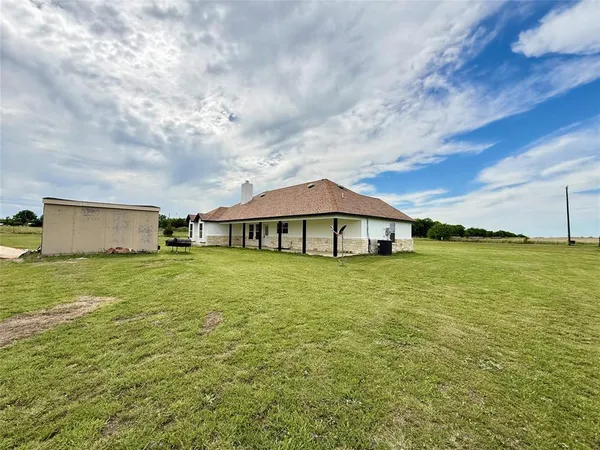 $2,499 | 487 County Road 2622, Decatur, TX 76234