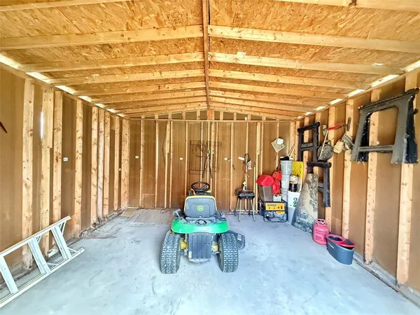 $2,499 | 487 County Road 2622, Decatur, TX 76234