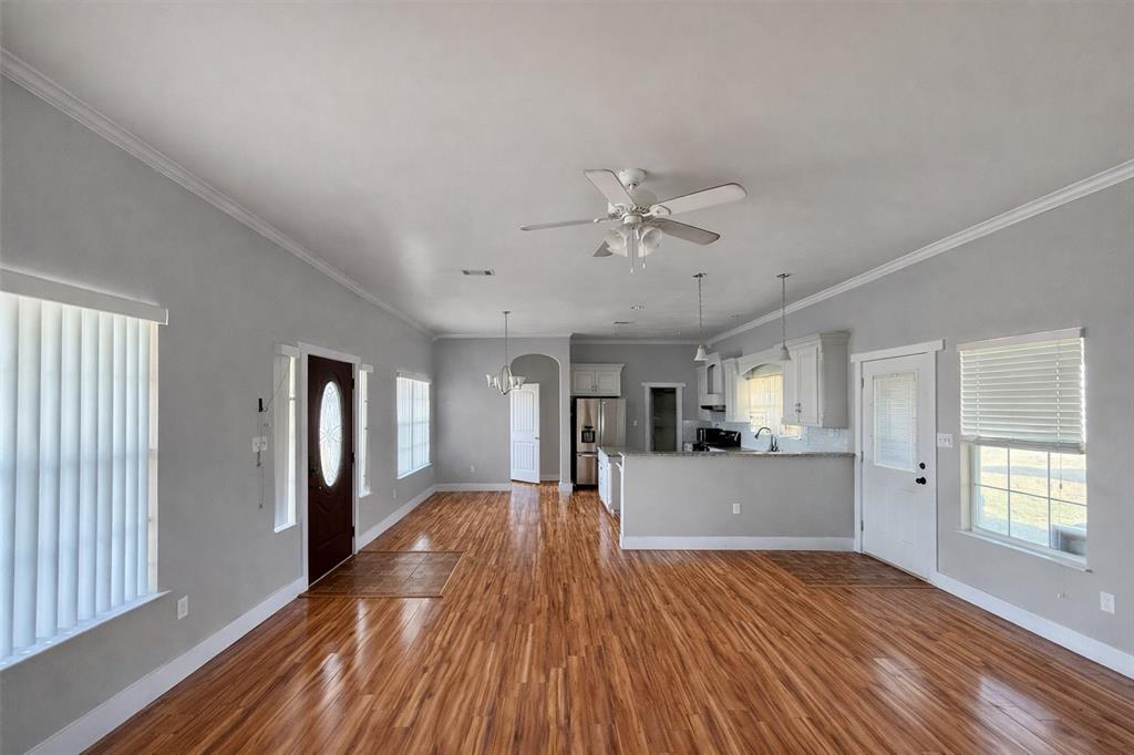 487 County Road 2622 Decatur, TX 76234 - Photo 3 of 18