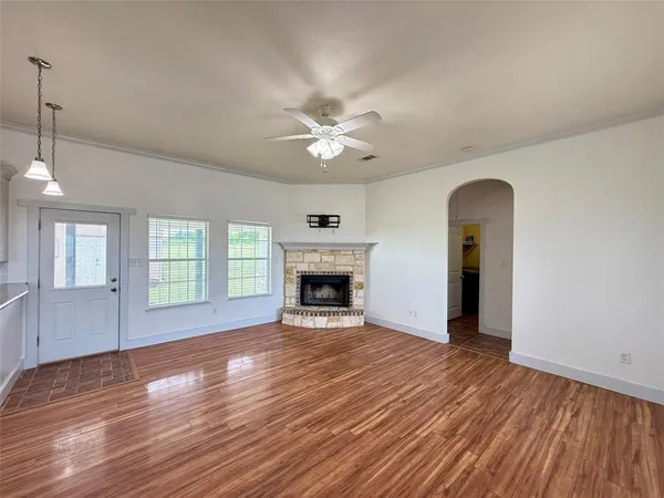 $2,499 | 487 County Road 2622, Decatur, TX 76234