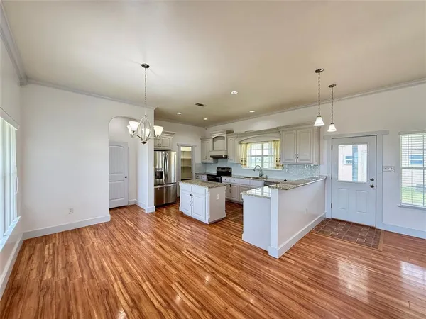 $2,499 | 487 County Road 2622, Decatur, TX 76234