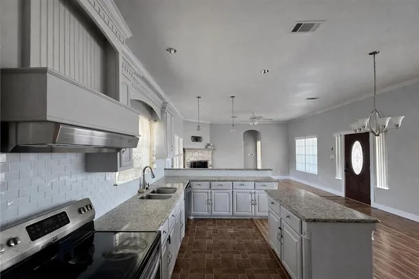 $2,500 | 487 County Road 2622, Decatur, TX 76234