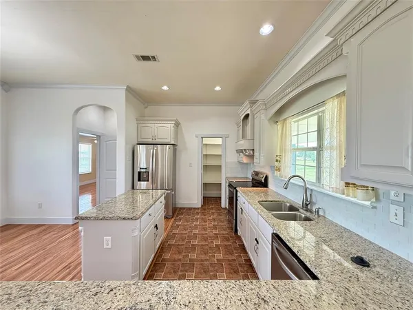 $2,499 | 487 County Road 2622, Decatur, TX 76234