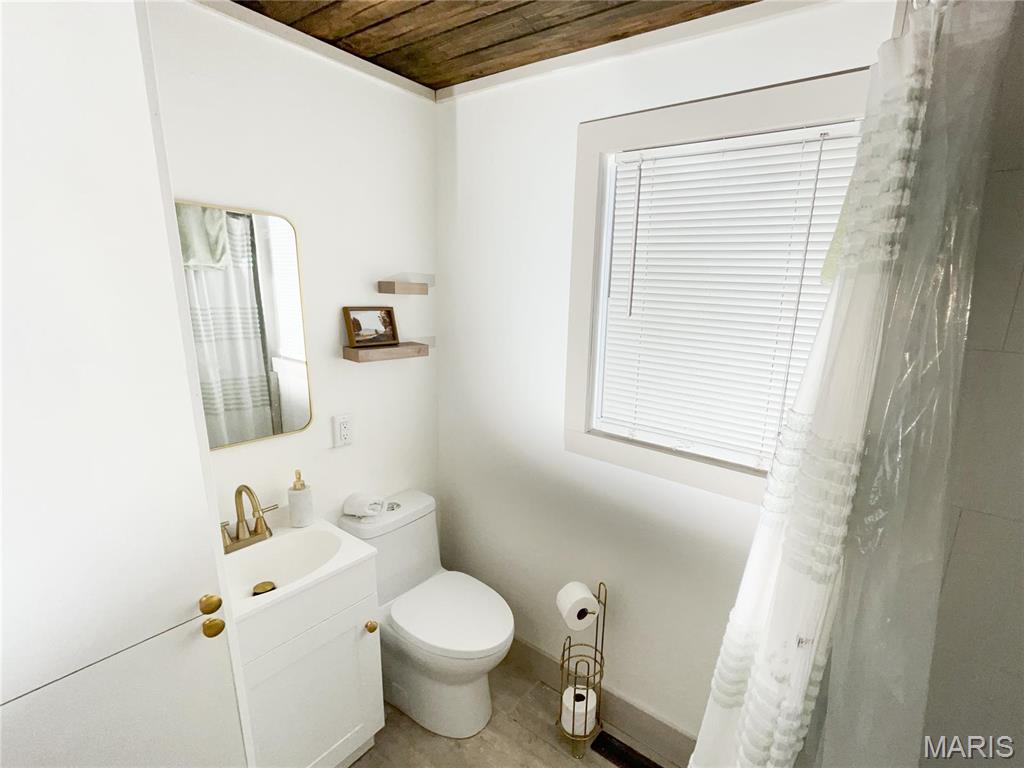 504 Henrietta Street Gillespie, IL 62033 - Photo 13 of 15 Gallery Image 13