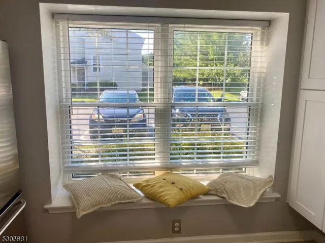 $2,850 | 440 Aldeburgh Avenue, Somerset, NJ 08873