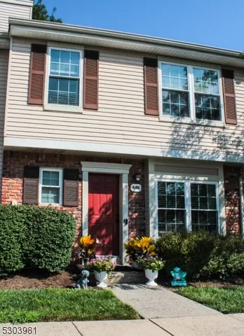 $2,850 | 440 Aldeburgh Avenue, Somerset, NJ 08873