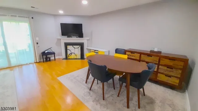 $2,850 | 440 Aldeburgh Avenue, Somerset, NJ 08873