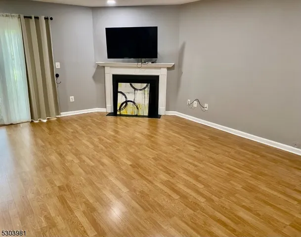 $2,850 | 440 Aldeburgh Avenue, Somerset, NJ 08873