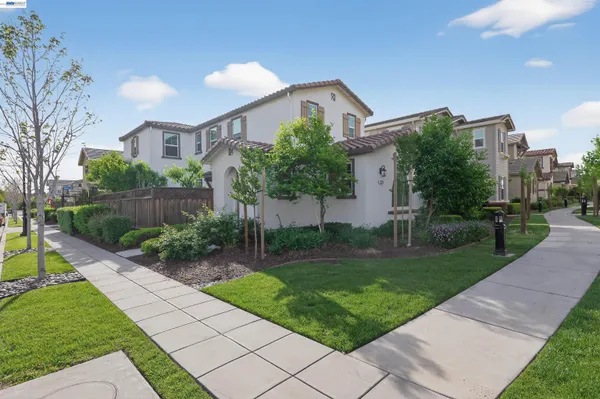 $780,000 | 1005 South Fowler Lane, Mountain House, CA 95391