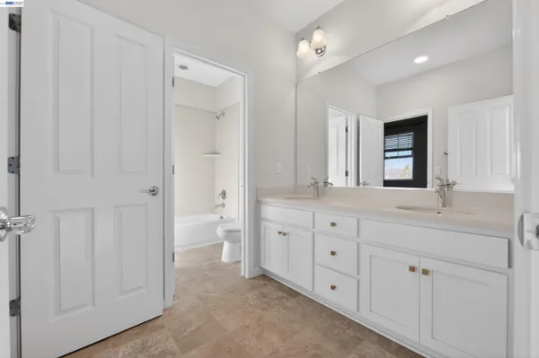 $780,000 | 1005 South Fowler Lane, Mountain House, CA 95391