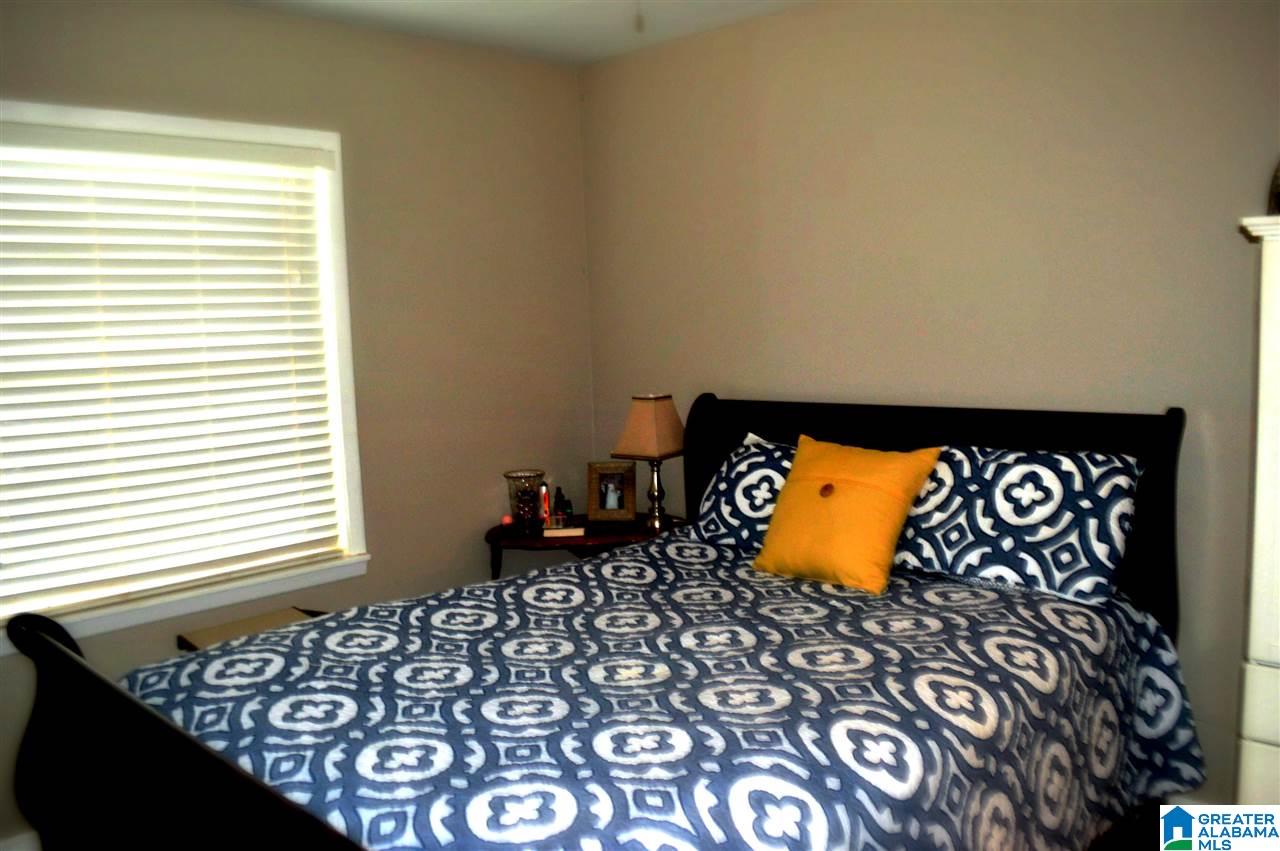 705 4th Avenue South Jasper, AL 35501 - Photo 4 of 9