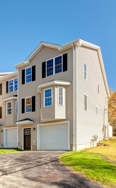 72 Upland Street, Unit A Worcester, MA 01607 - Photo 2 of 17 Gallery Image 2