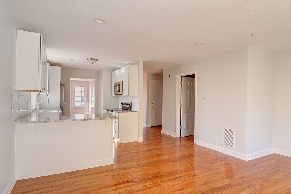 72 Upland Street, Unit A Worcester, MA 01607 - Photo 5 of 17 Gallery Image 5