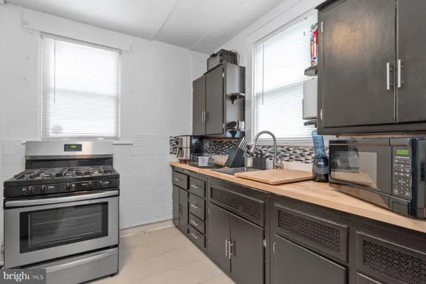 $2,600 | 3904 Gwynns Falls Parkway, Baltimore, MD 21216