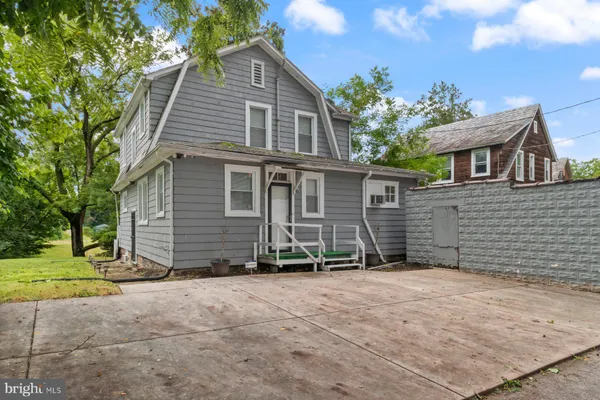 $2,600 | 3904 Gwynns Falls Parkway, Baltimore, MD 21216