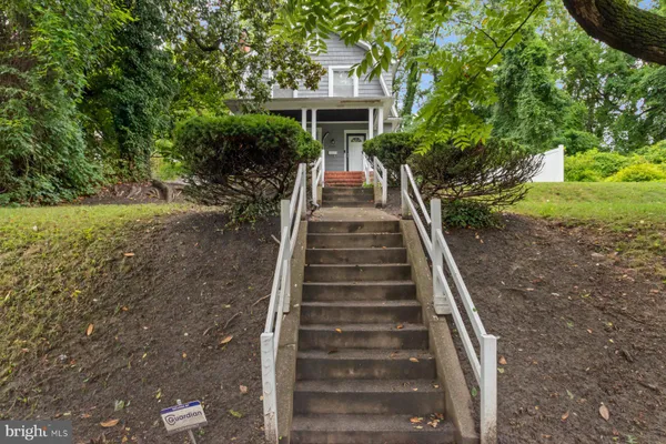 $2,600 | 3904 Gwynns Falls Parkway, Baltimore, MD 21216