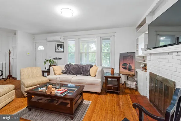 $2,600 | 3904 Gwynns Falls Parkway, Baltimore, MD 21216