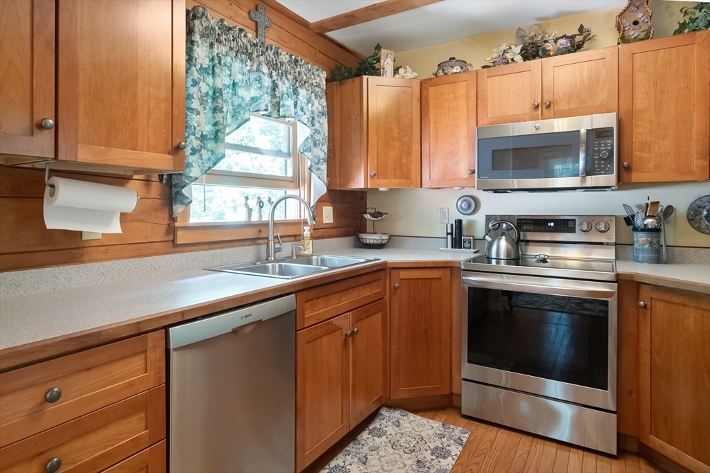 19 Taylor Hill Road Montague, MA 01351 - Photo 7 of 30 Gallery Image 7