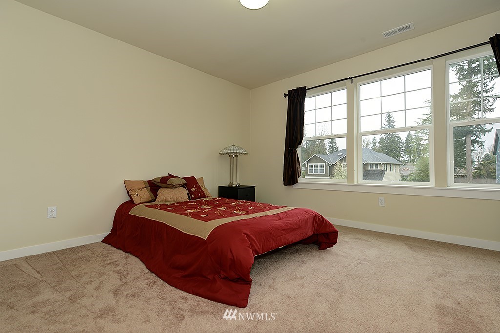 4906 Northeast 25th Street Renton, WA 98059 - Photo 19 of 24 Gallery Image 19