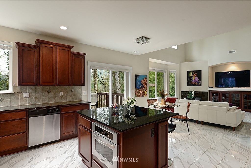 4906 Northeast 25th Street Renton, WA 98059 - Photo 9 of 24 Gallery Image 9