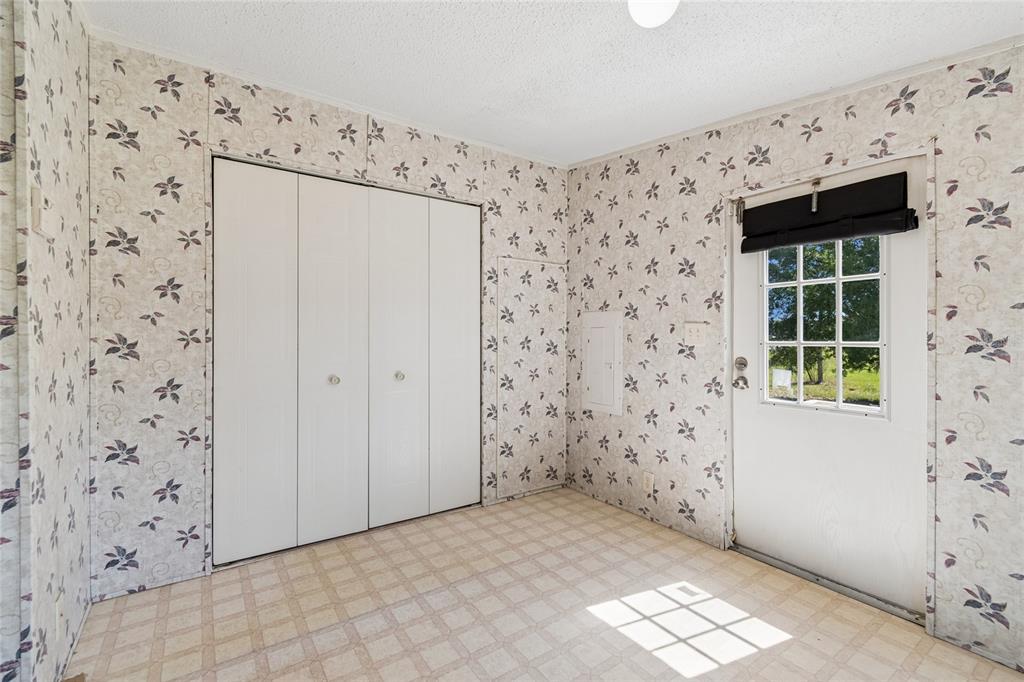 1710 Cowart Road Plant City, FL 33567 - Photo 11 of 53 Gallery Image 11