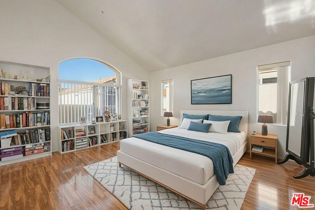 9152 Vincente Way North Hills, CA 91343 - Photo 13 of 22