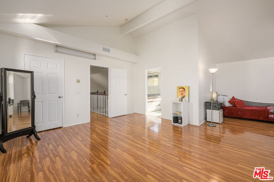 9152 Vincente Way North Hills, CA 91343 - Photo 15 of 22