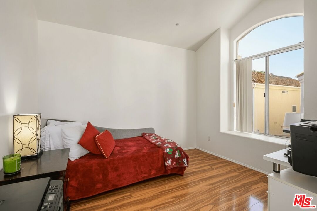 9152 Vincente Way North Hills, CA 91343 - Photo 16 of 22