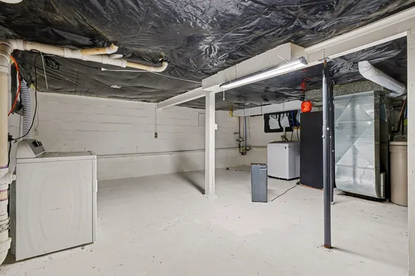 $190,000 | 329 Chippewa Street, Buchanan, MI 49107