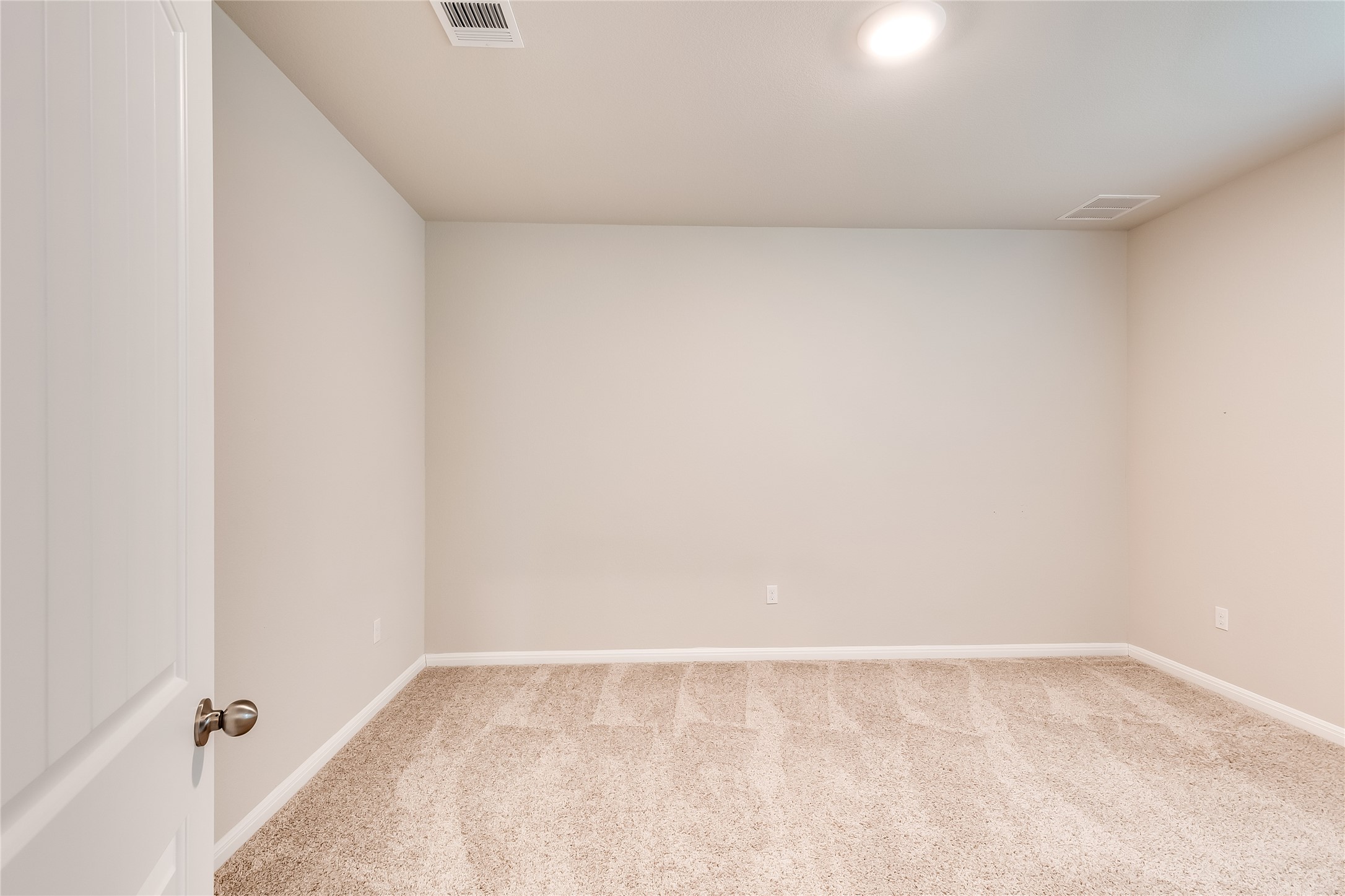 312 Empress Tree Drive Leander, TX 78641 - Photo 21 of 35 a view of an empty room