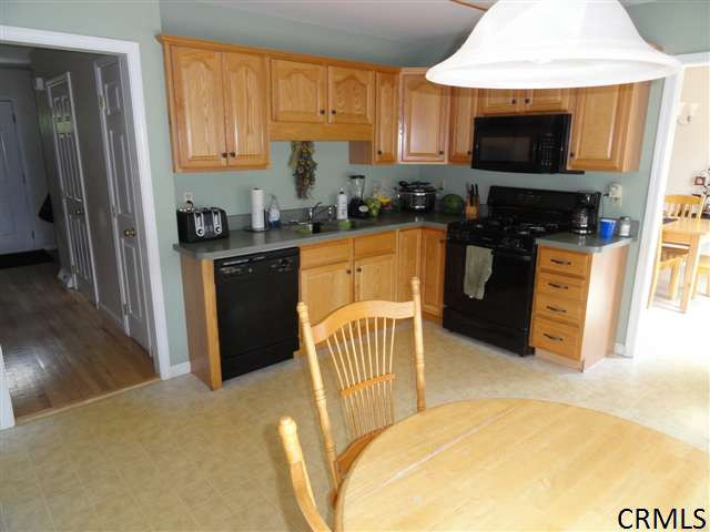 9 Moonlawn Road Brunswick, NY 12180 - Photo 5 of 15 Photo 5