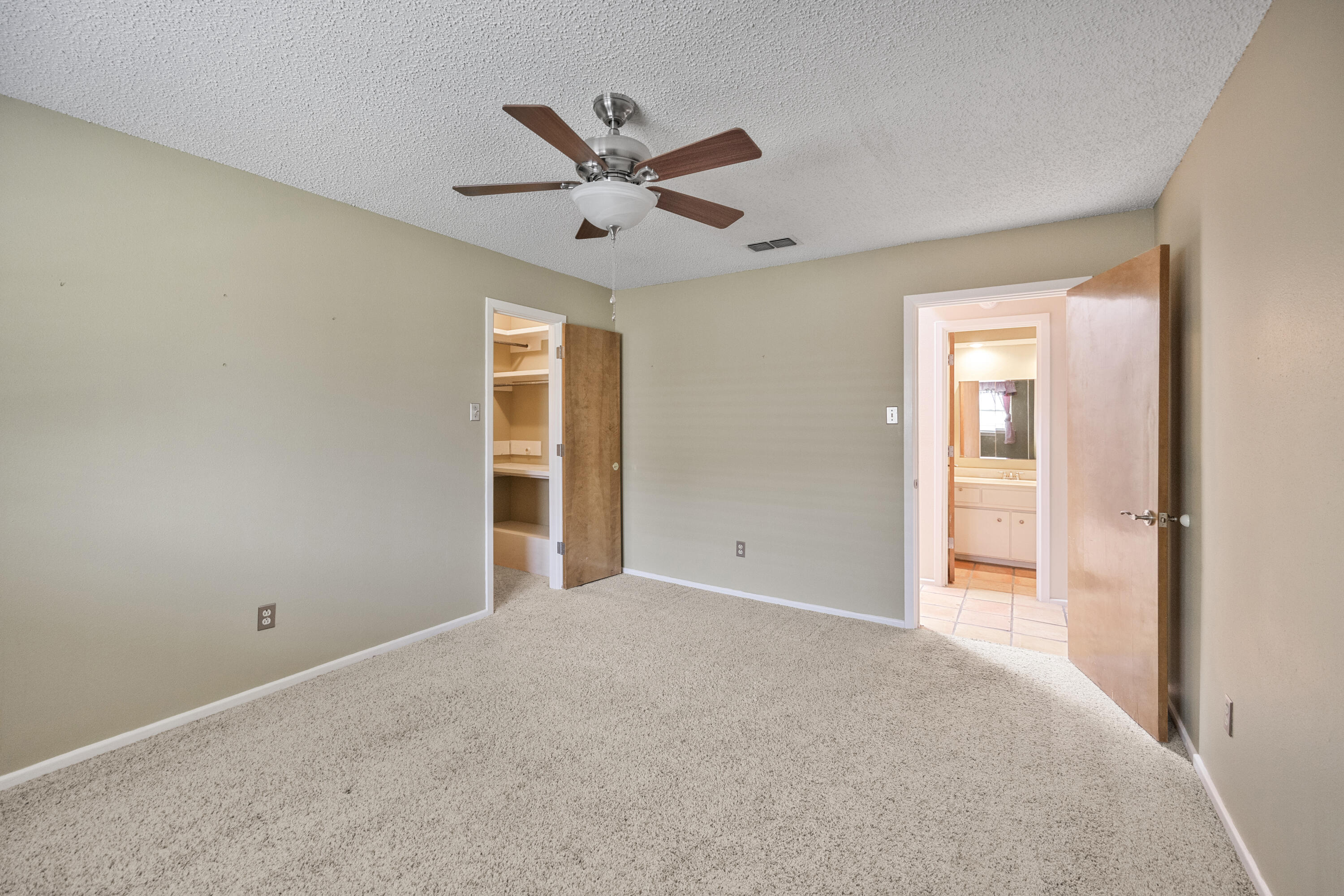 5217 89th Street Lubbock, TX 79424 - Photo 14 of 41 B66A1041copy