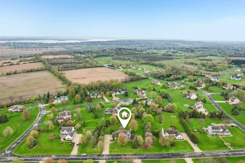 $734,900 | N53W26727 Arrowhead Drive, Lisbon, WI 53072