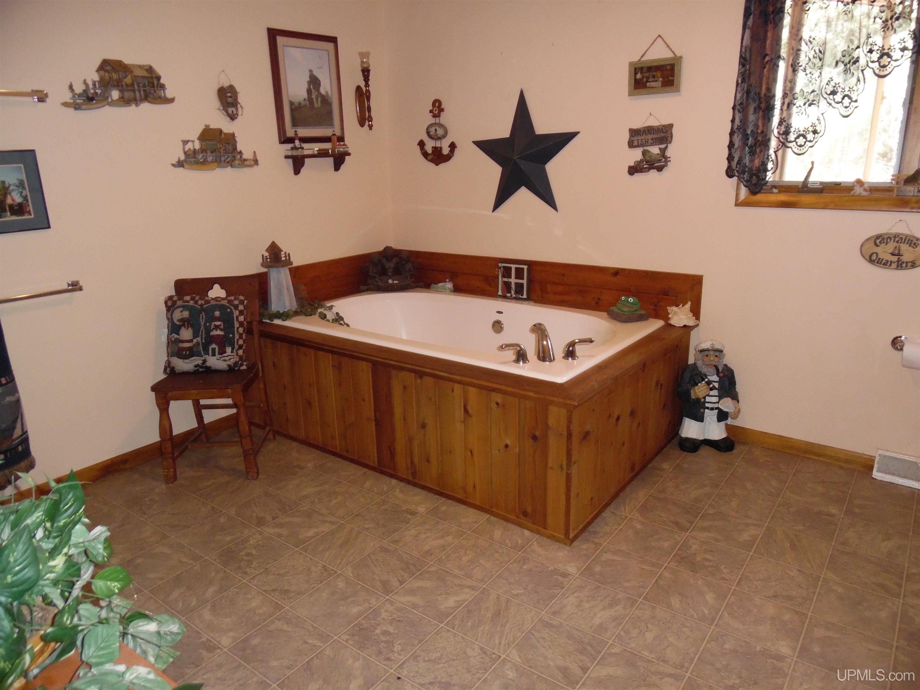13240 Liminga Road Atlantic Mine, MI 49905 - Photo 5 of 49 Gallery Image 5