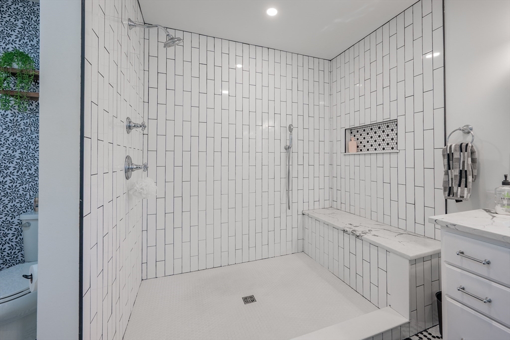 122 Exeter Road Yarmouth, MA 02673 - Photo 23 of 42