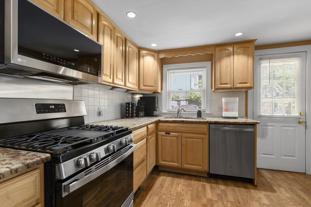 30 Tinson Road Quincy, MA 02169 - Photo 6 of 18