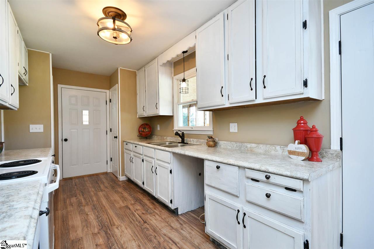174 Gantt Springs Road Liberty, SC 29657 - Photo 12 of 36