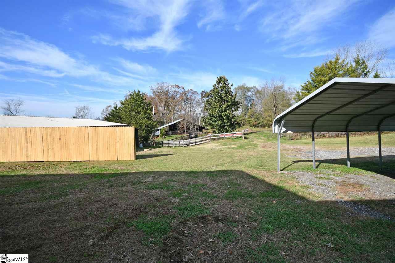 174 Gantt Springs Road Liberty, SC 29657 - Photo 4 of 36