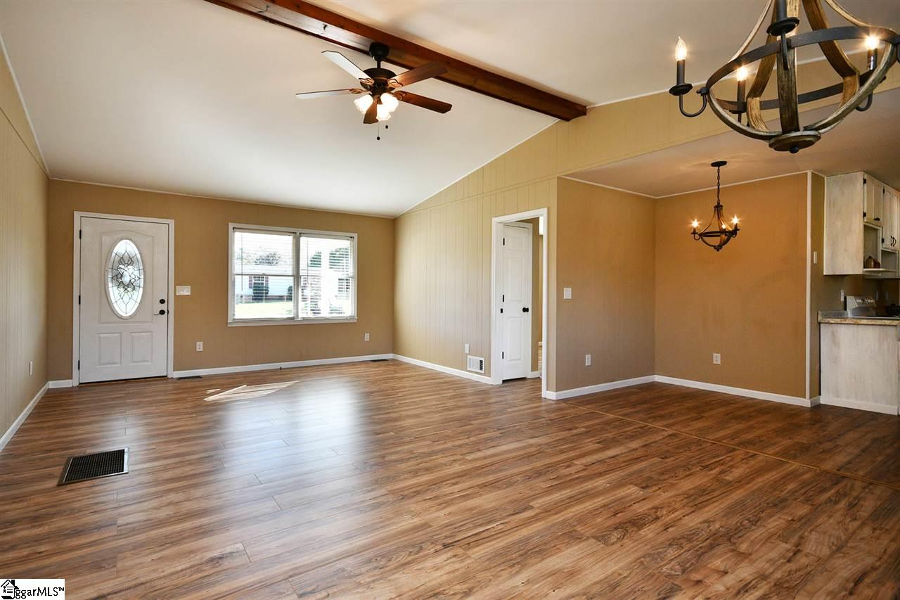 174 Gantt Springs Road Liberty, SC 29657 - Photo 6 of 36