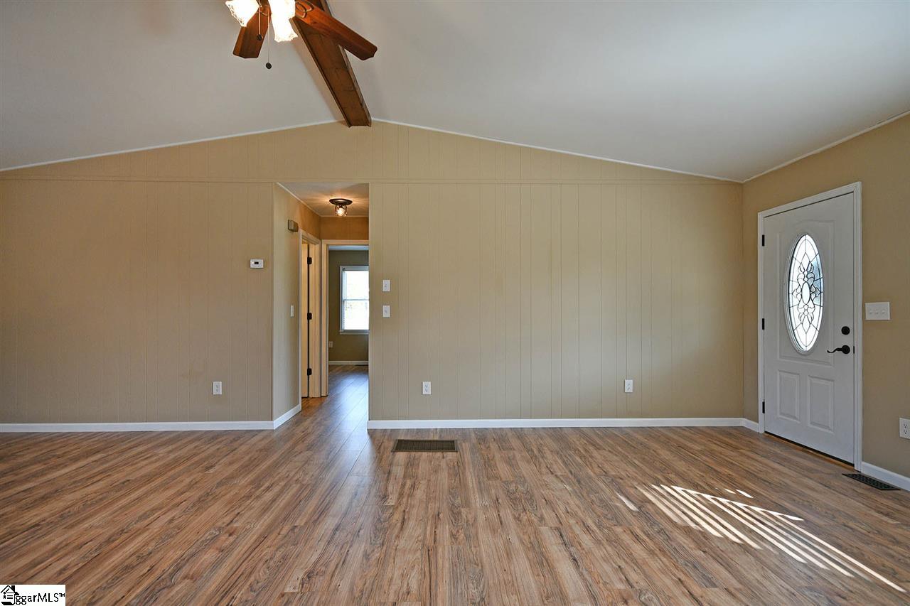 174 Gantt Springs Road Liberty, SC 29657 - Photo 7 of 36