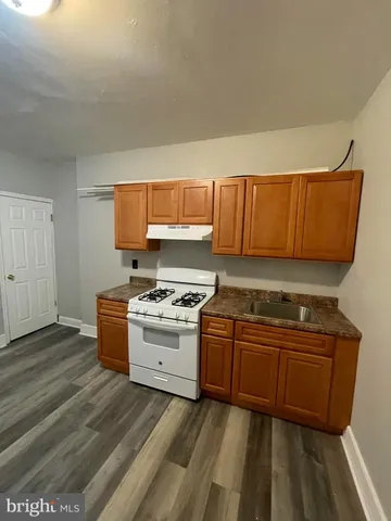 $1,350 | 3036 North Sydenham Street, Philadelphia, PA 19132