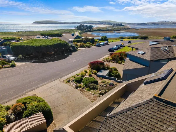 $1,749,000 | 21468 Heron Drive, Bodega Bay, CA 94923