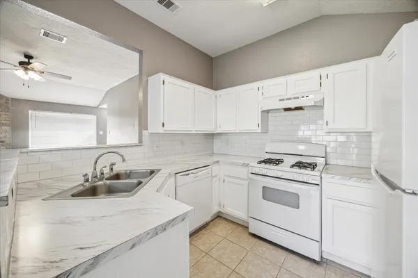 $1,448 | 9438 Rippling Fields Drive, Houston, TX 77064