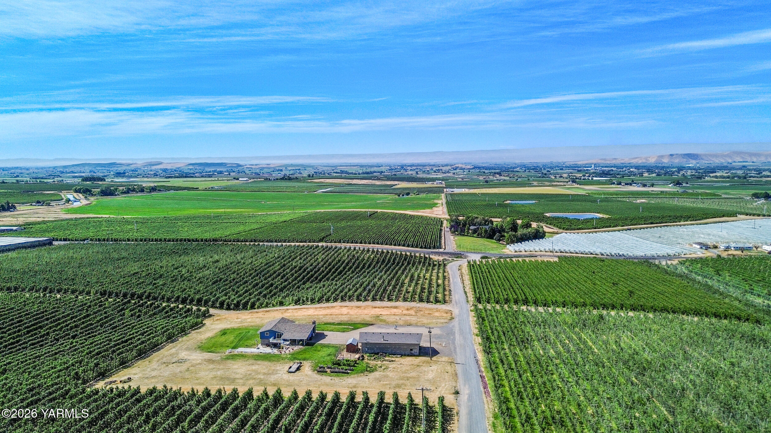 2301 Houghton Road Zillah, WA 98953 - Photo 5 of 34 South Aerial View