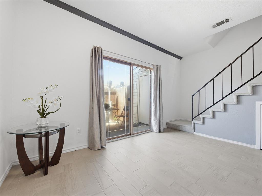 234 Samuel Boulevard, Unit 4 Coppell, TX 75019 - Photo 11 of 27