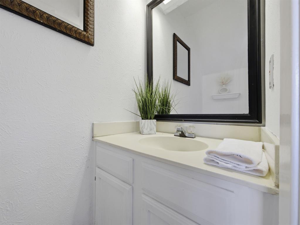 234 Samuel Boulevard, Unit 4 Coppell, TX 75019 - Photo 12 of 27